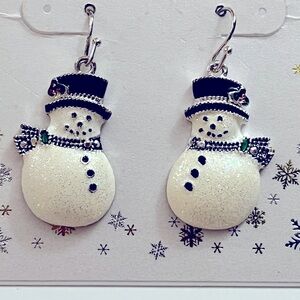 Happy‎ Holidays Snowman Earrings NWT Kohls Silver Tone Dangle Winter